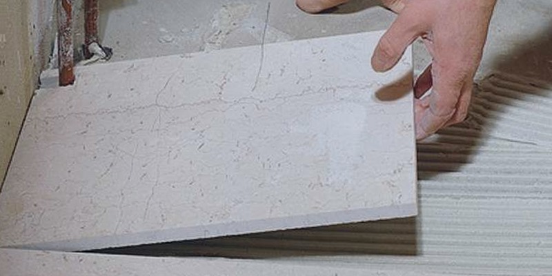 Piezas únicas de mármoles que hacen de cada espacio una obra viva en Reus Piezas únicas de mármoles que hacen de cada espacio una obra viva en Reus